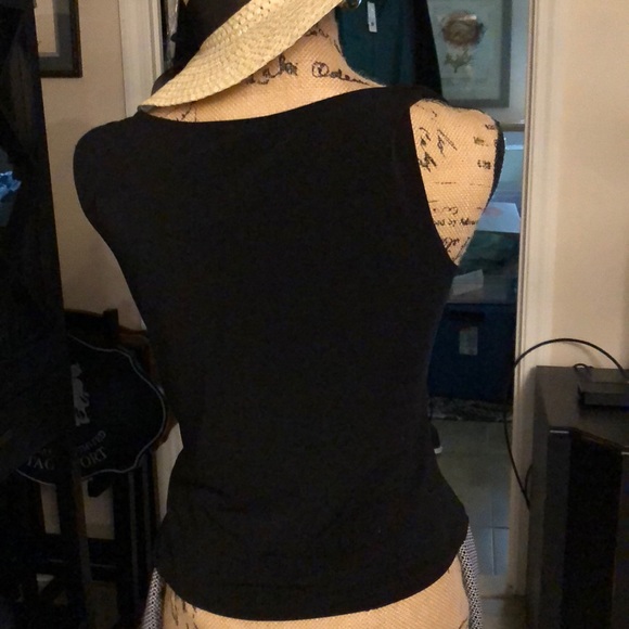 Black sleeveless top - Picture 6 of 7